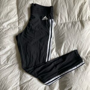 ADIDAS LOUNGEWEAR ESSENTIALS 3-STRIPES LEGGINGS